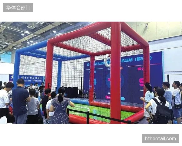两万套无人转播机头匹配社区足球联赛转播网